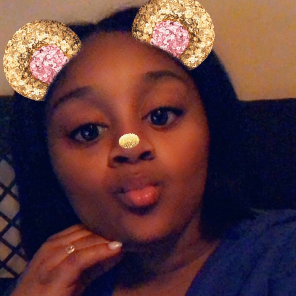 Meet your Posher, Camillie